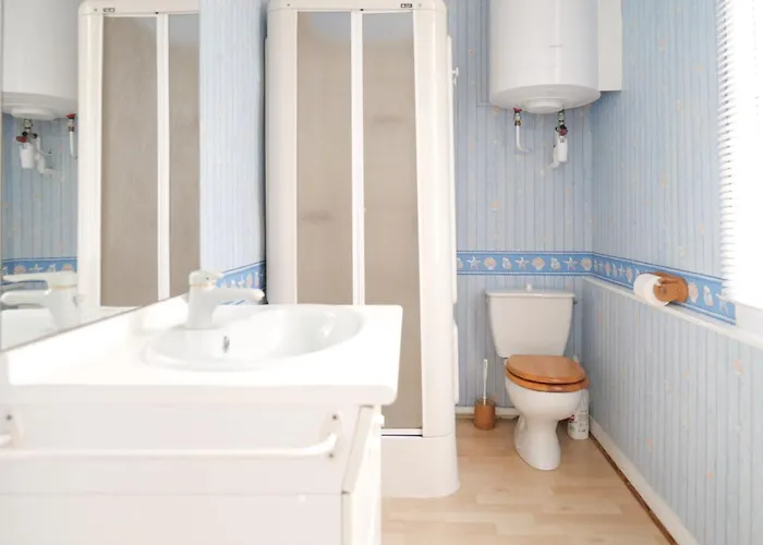 A Deux Pas De La Des Sables D Olonne 4 Personnes * 莱萨布勒-多洛讷